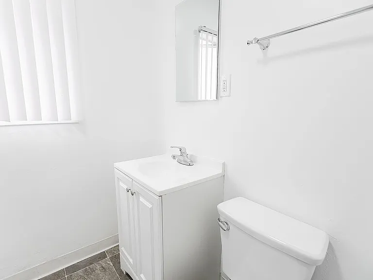 652 Veteran Ave — Photo 101