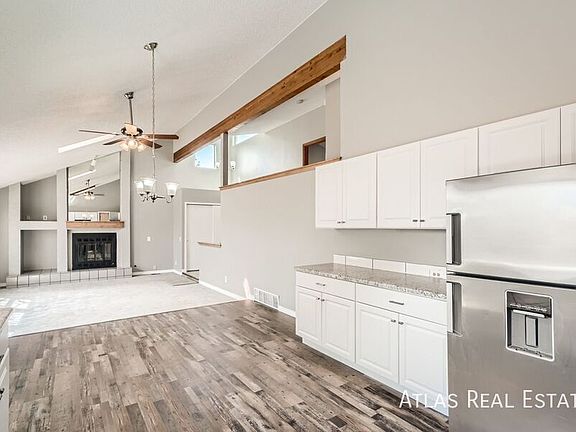 4th image of 8465 Freemantle Dr