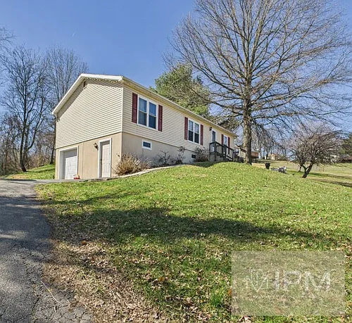20 Overlook Dr Photo 1