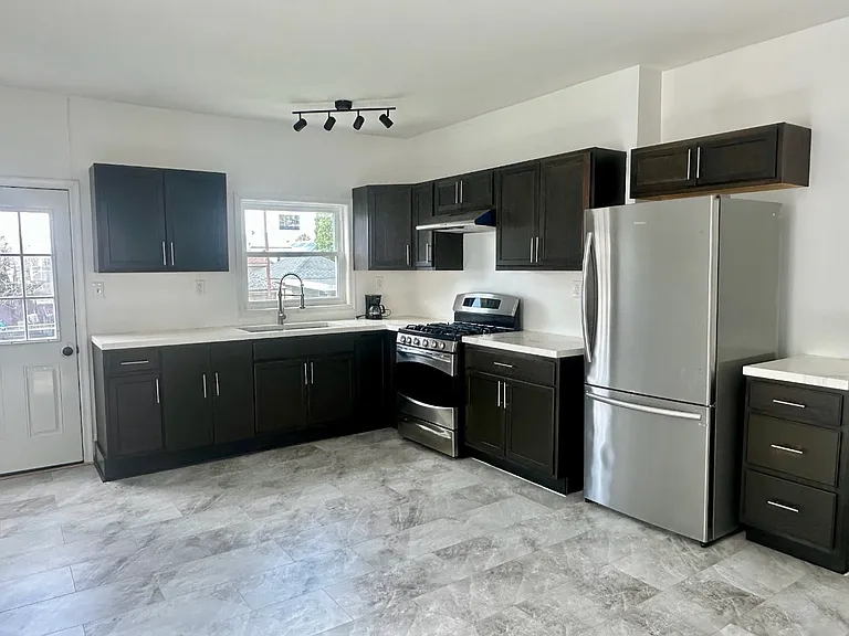 New Grant St — Photo 31