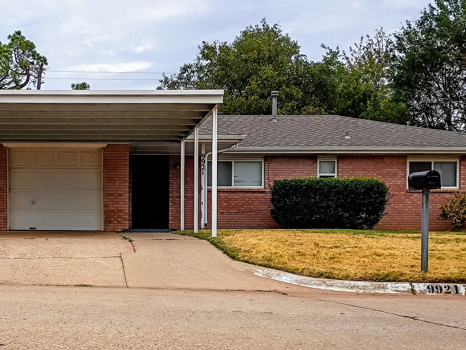 9921 Harmony Dr — Photo 3