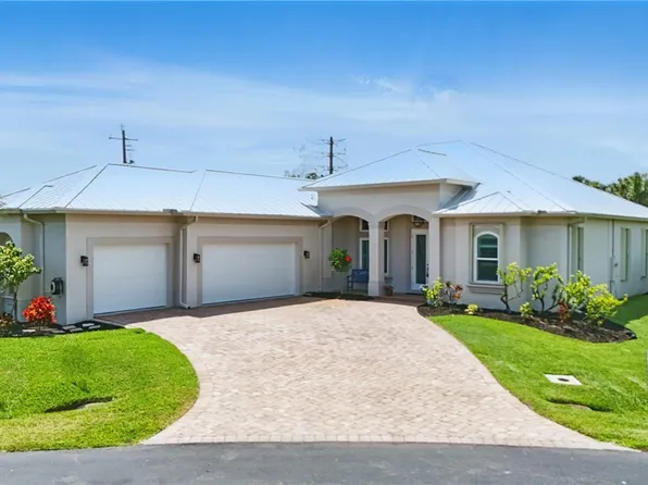 16005 Harbour Palms Dr, Fort Myers, FL 33908