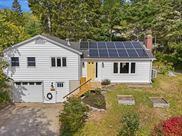 1193 Sunshine Rd, Deer Isle, ME 04627