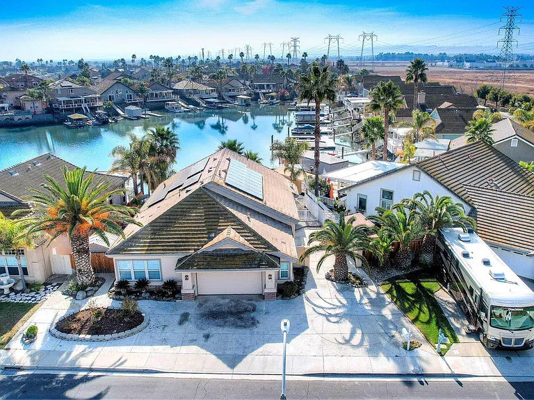 4050 Pier Point — Photo 60
