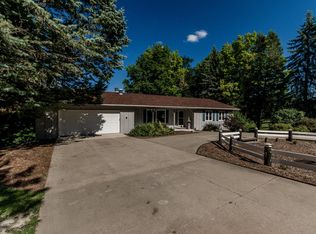 2342 Oak Park Rd, Marshalltown, IA 50158