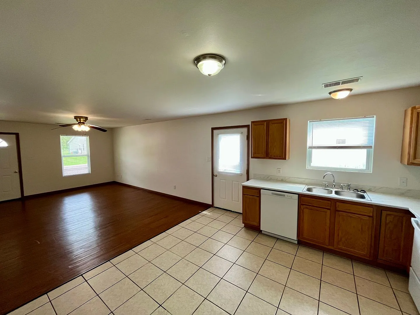 2 Bed | 2 Bath | Duplex — Photo 2