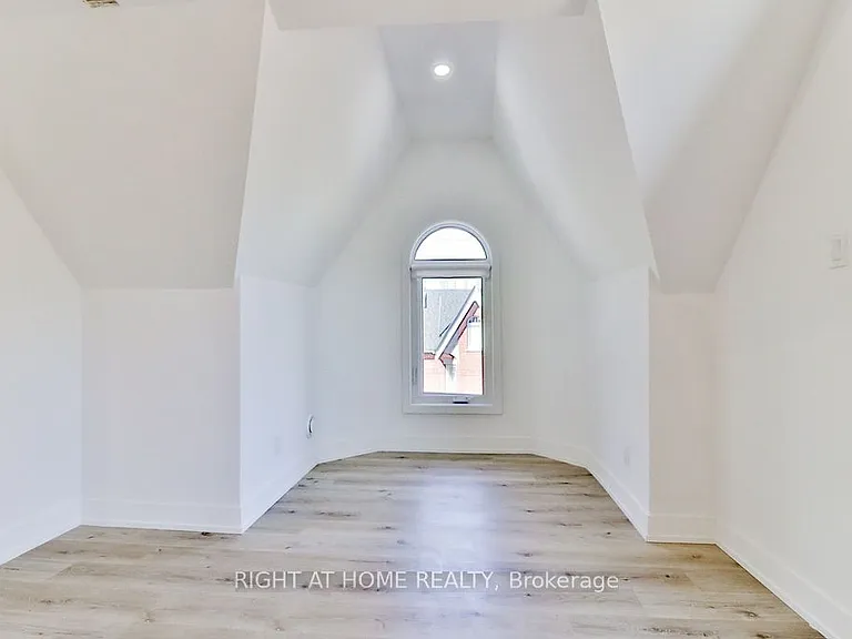45 Brock Ave #3 — Photo 2