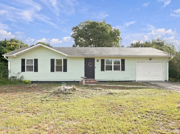 111 Riegel Drive, Hubert, NC 28539