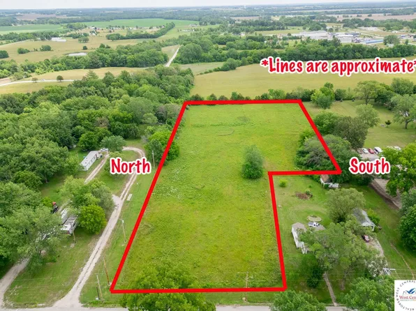 S Clay St, Holden, MO 64040