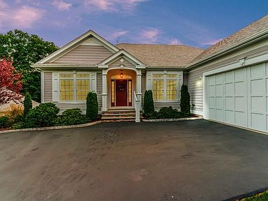 20 Frybrook Dr East Greenwich Ri 02818 Zillow