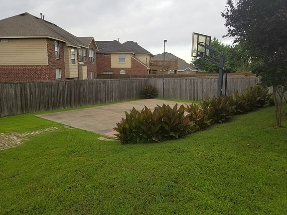 basketball court back corner