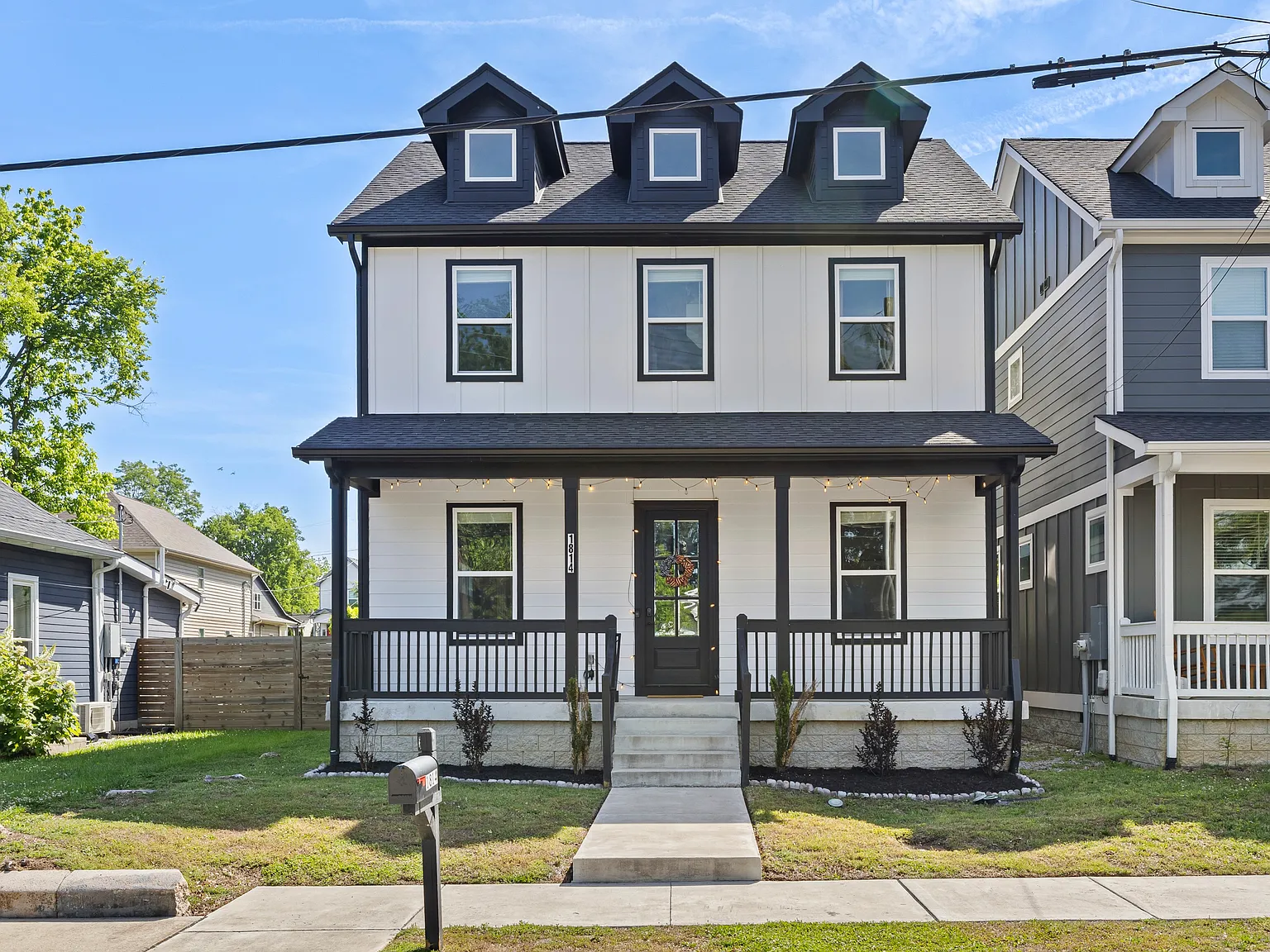 3 bed, 3.5 bath, 2018 sqft, $3,550 — Photo 1