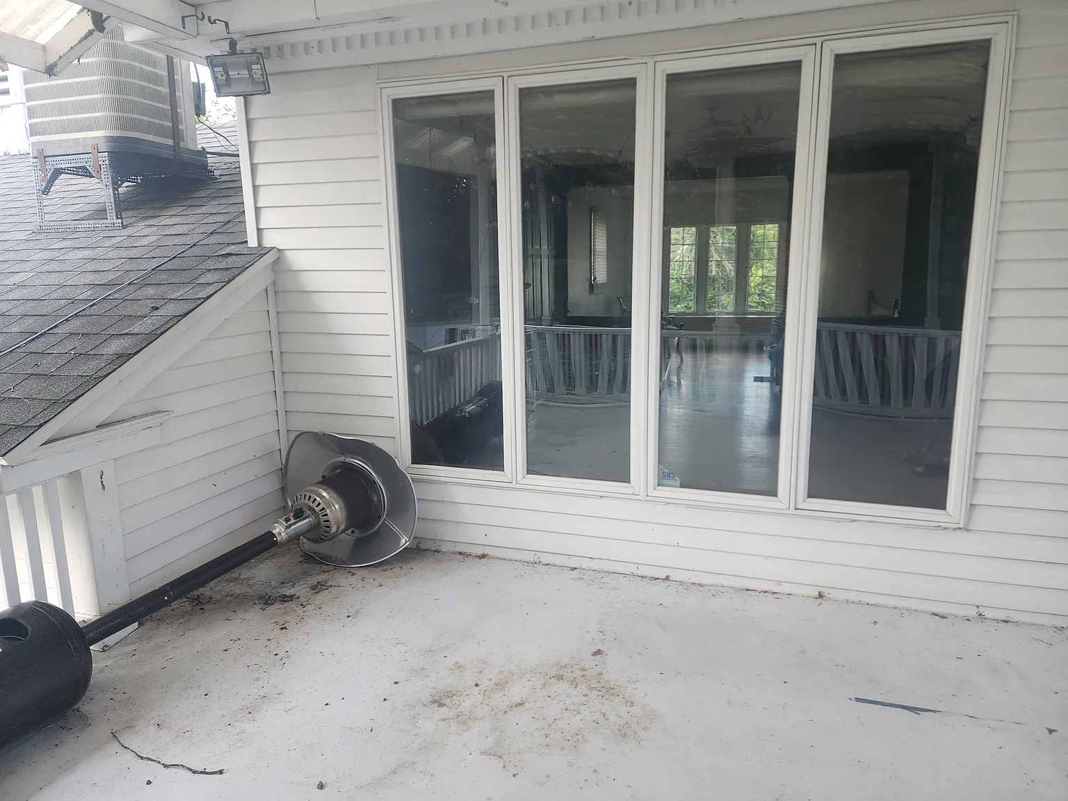 3 bed, 1251 sqft, $3,250 — Photo 1