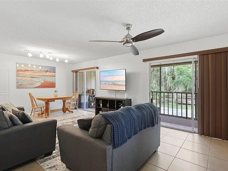 140 Orchid Woods Ct #13B — Photo 6