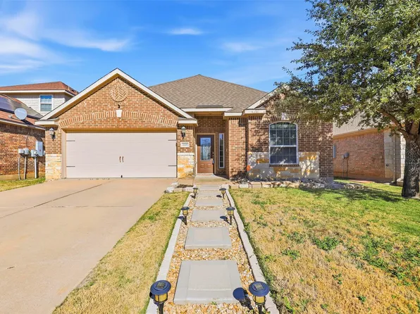 4208 Tower Ln, Crowley, TX 76036