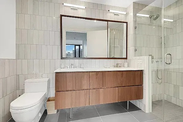 Rented by EASYRENT REALTY LLC | media 9