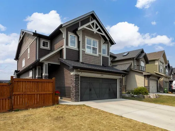 291 E Paint Horse Dr, Cochrane, AB T4C 2M3