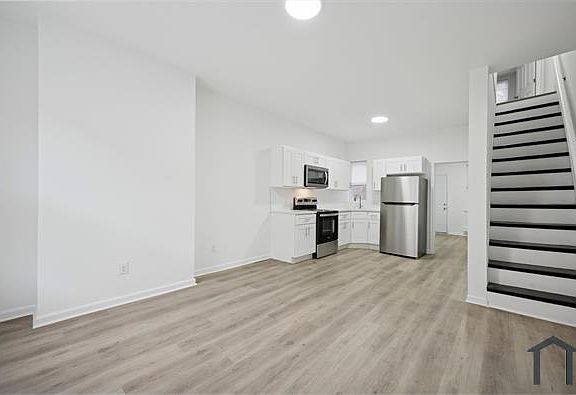 4th image of 4453 N Gratz St