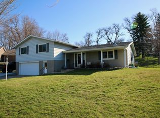 309 Crescent Dr, Albert Lea, MN 56007