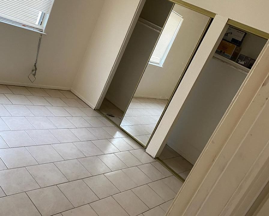 2nd image of 10913 Aztec Ln APT B