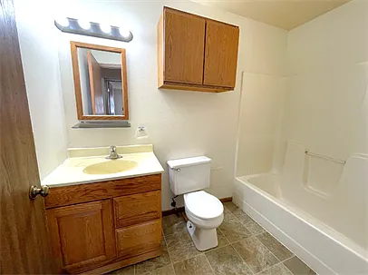 370 E Birch Ave — Photo 5