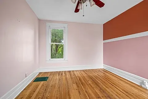 1302 Hepburn Ave — Photo 20