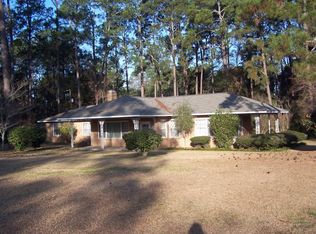 803 8th St W, Enigma, GA 31794