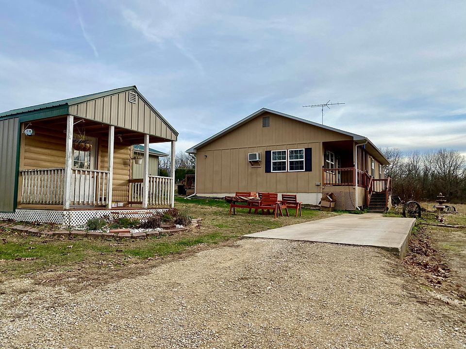 2nd image of 3865 County Road 6340