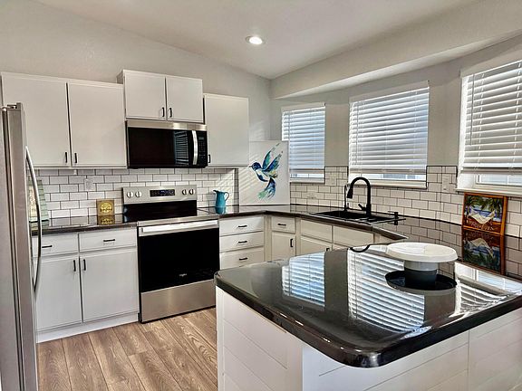 3rd image of 4350 SW 13 Avenue