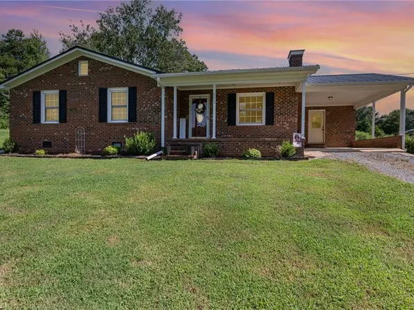 6670 Jackson Creek Rd, Denton, NC 27239