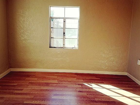 2nd image of 811 E Amador Ave
