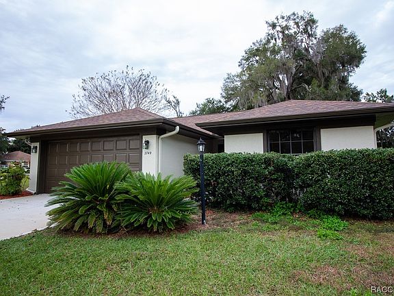 3rd image of 2749 N Canterbury Lake Dr #D