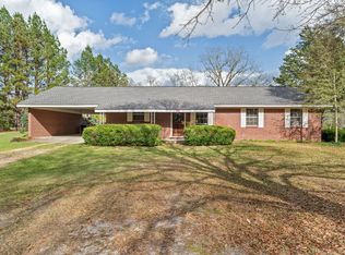 440 Peps Point Rd, Hattiesburg, MS 39401