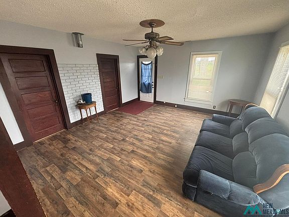 5th image of 337 Salt Cedar Dr