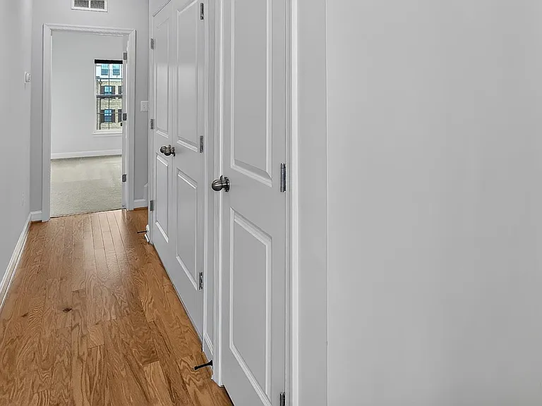 627 Leigh Way — Photo 32