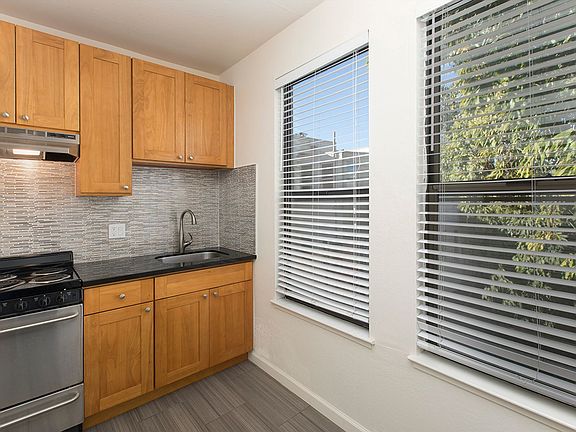 4th image of 524 Guerrero St #22