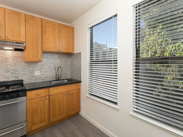 524 Guerrero Street (524r) — Photo 5