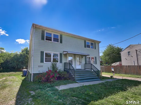 69 Sunshine Circle, Bridgeport, CT 06606