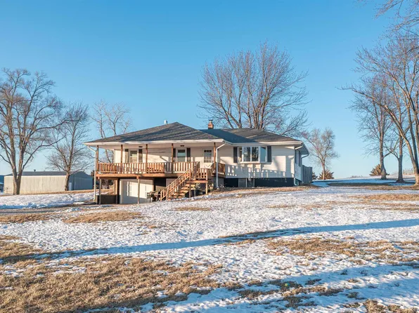 24120 Dempsey Rd, Mc Louth, KS 66054