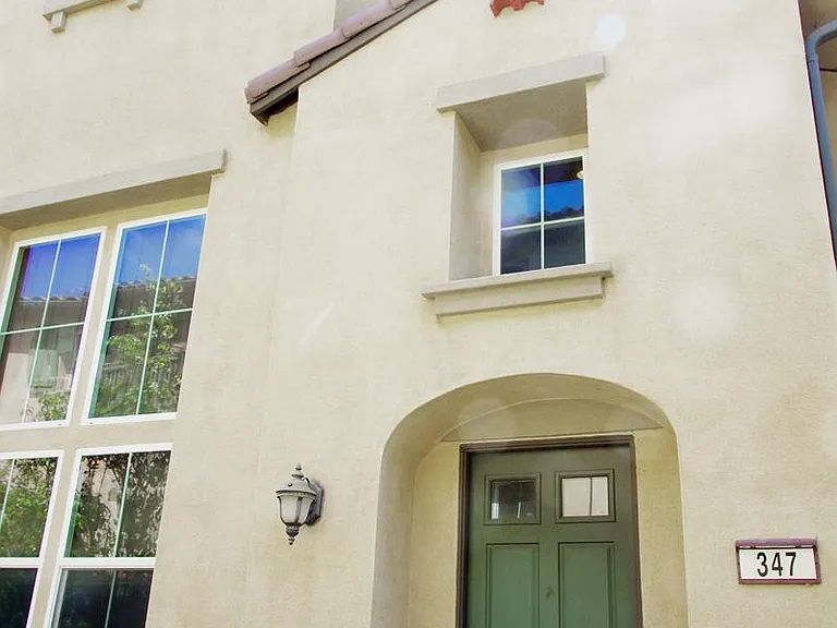 347 W Linden Dr — Photo 2