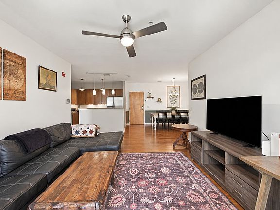 4th image of 863 Flynn St APT 204