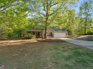 5320 Morgan Manor Dr, Lula, GA 30554