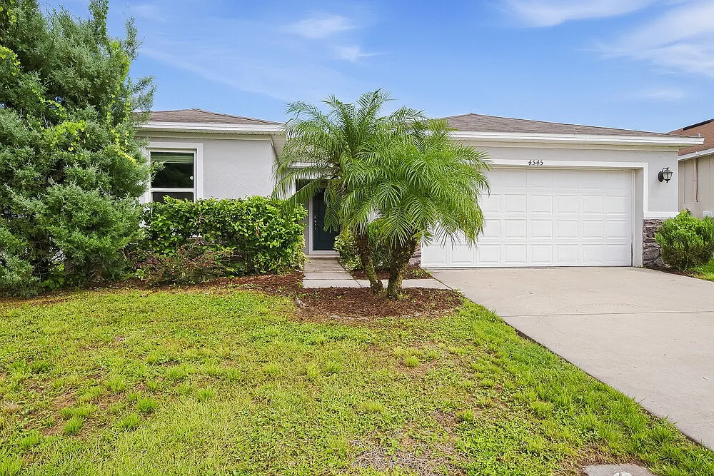 4 bed, 2.0 bath, 1894 sqft, $2,340 — Photo 1