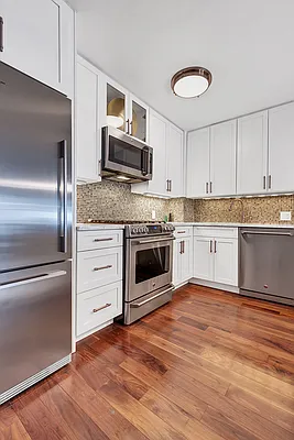 Sold by Cooper & Cooper Real Estate | media 11