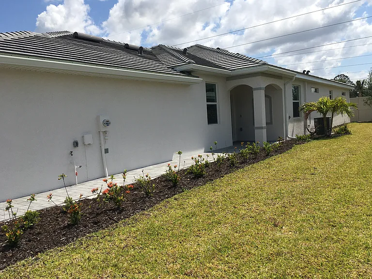 8077 Shore Lake Dr — Photo 3
