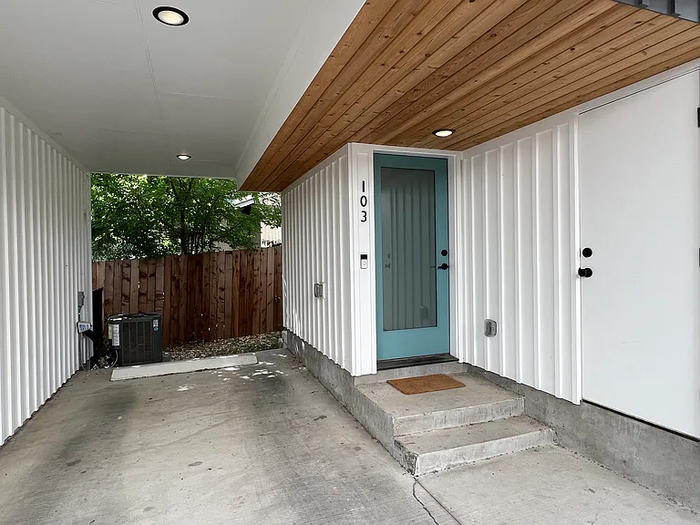 913 Duncan Ln — Photo 18