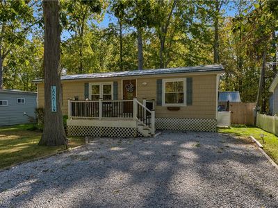 5114 University Dr, Geneva, OH, 44041