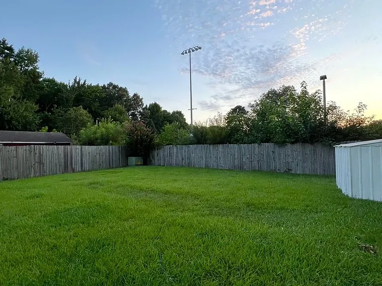 908 Serf Ct — Photo 36