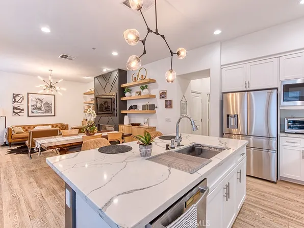 29 Promesa Ave, Mission Viejo, CA 92694