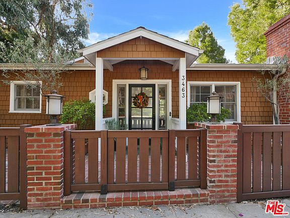 2nd image of 3463 La Sombra Dr